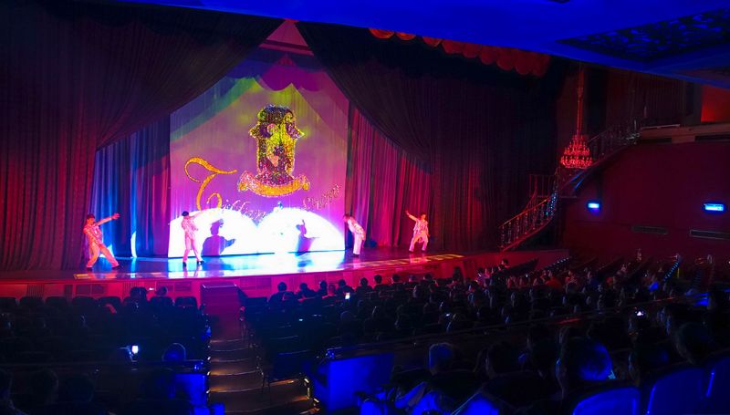 Tiffany Cabaret Show | Siam Traveller